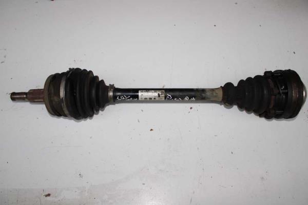 ARBRE DE TRANSMISSION AVANT GAUCHE VW - Vue 1